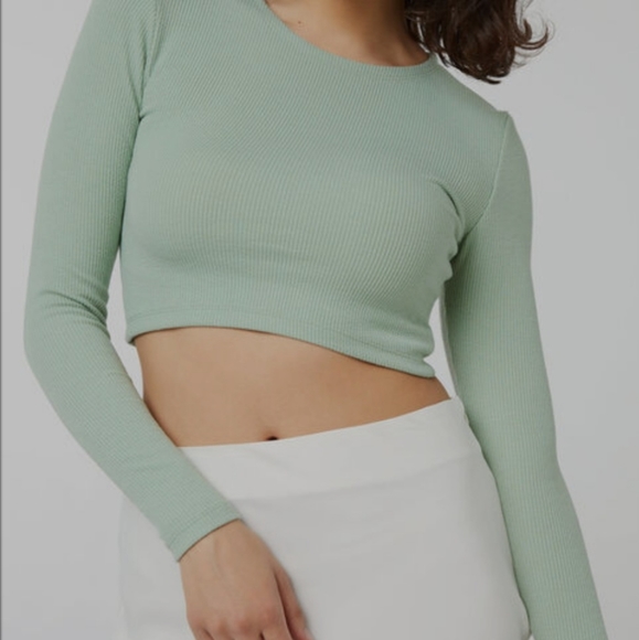 Crop Top Long Sleeve - Picture 3 of 3